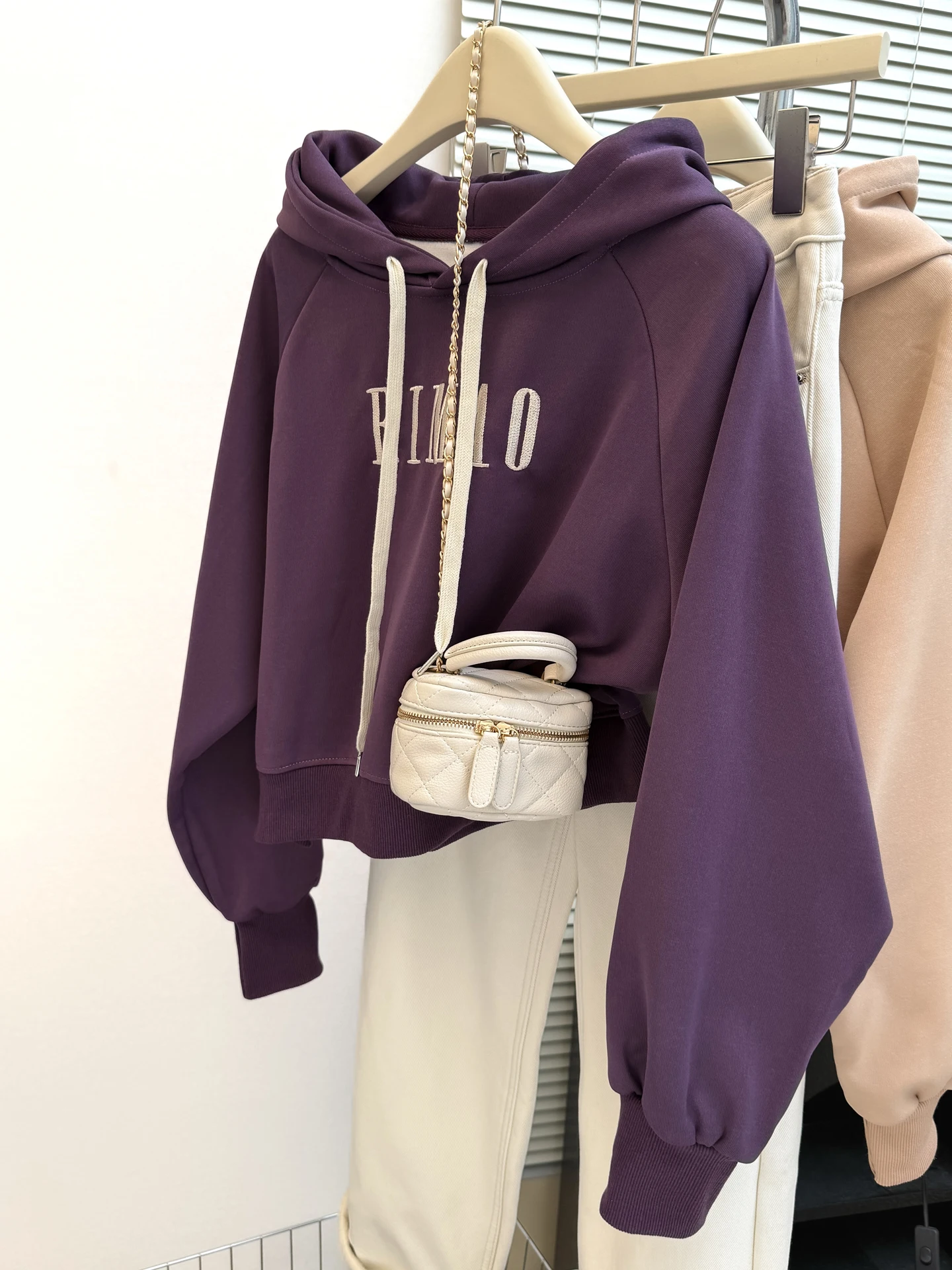 

Женская толстовка с вышивкой, длинными рукавами, свободного кроя, в корейском стиле, с вставками на плечах, весна-осень