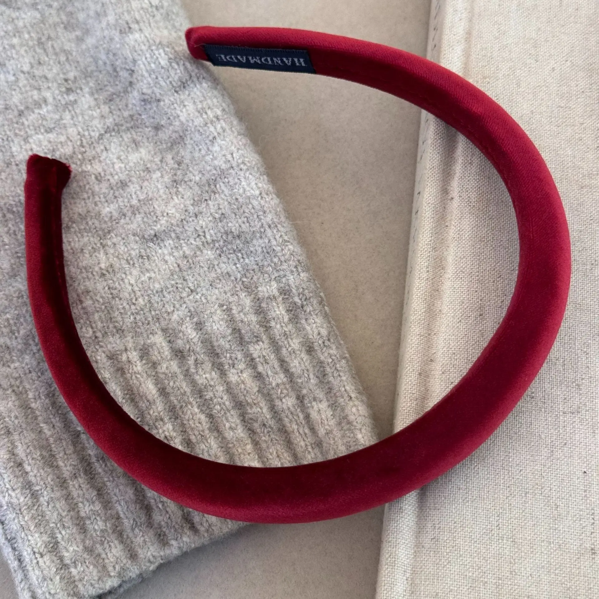 لينة ضئيلة المخملية Headbands أنيقة النمط الفرنسي العصابات الشعر للنساء سلس شيك الصلبة عادي الشعر الأطواق عدم الانزلاق الرجعية أغطية الرأس