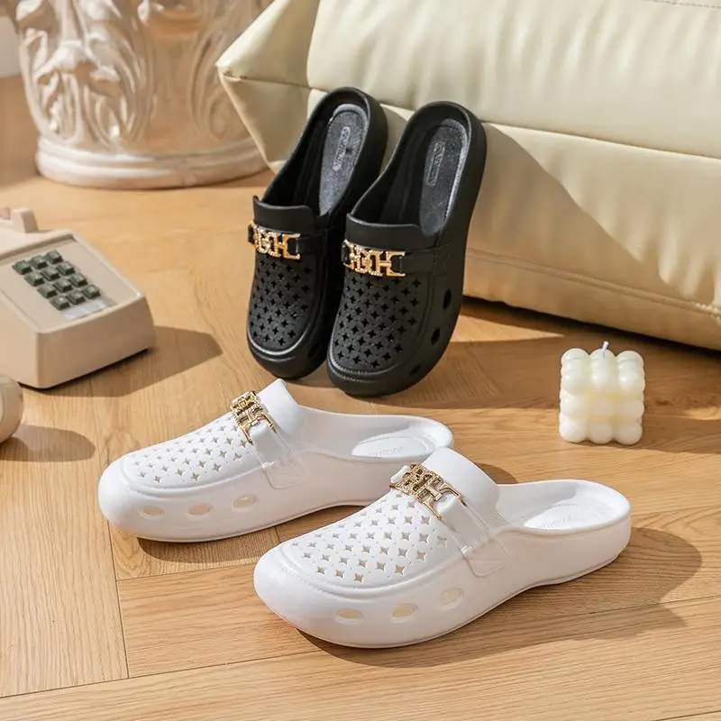 

2025 Women's EVA Soft Sole Fashionable Hole Slippers Trendy Summer Beach Sandals Non-Slip Lightweight Quick Dry Hot Sale