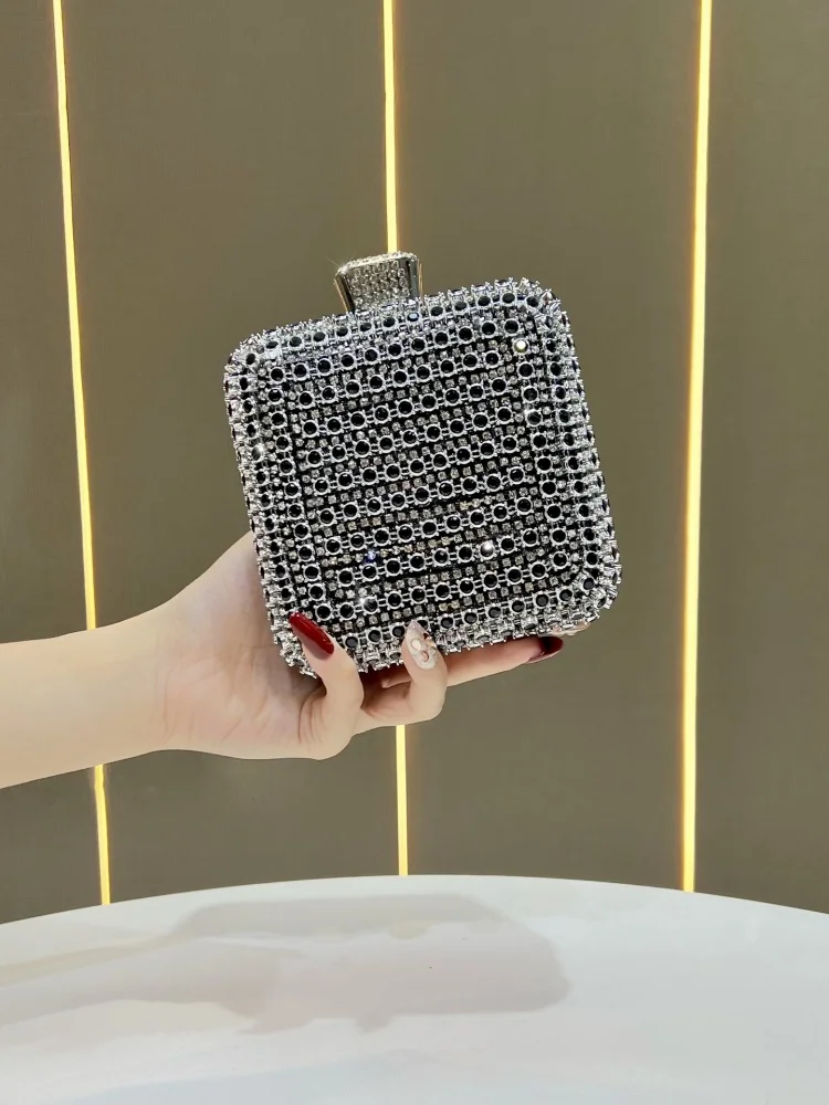 

Легкая роскошная сумка с бриллиантовой отделкой, женская сумочка, вечерняя сумка для торжественных мероприятий, маленькая квадратная сумка, клатч с блестящими кристаллами