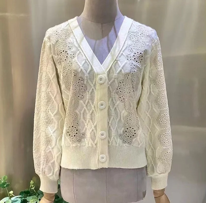 Nuevo 2025 primavera moda cárdigan chaquetas de alta calidad tejido mujeres con cuello en V ahueca hacia fuera bordado manga larga Beige azul abrigos