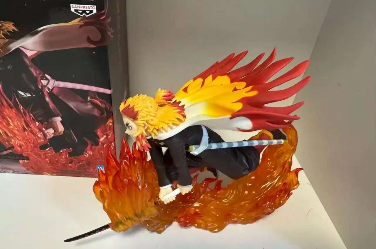 Figurki akcji Bandai Demon Slayer Kyoujurou, model anime, figurka kolekcjonerska, oficjalny, autentyczny.
