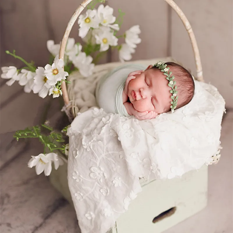 

Newborn photography blanket Flower small fresh embroidery cushion blanket baby 100 days photo studio atmosphere decoration