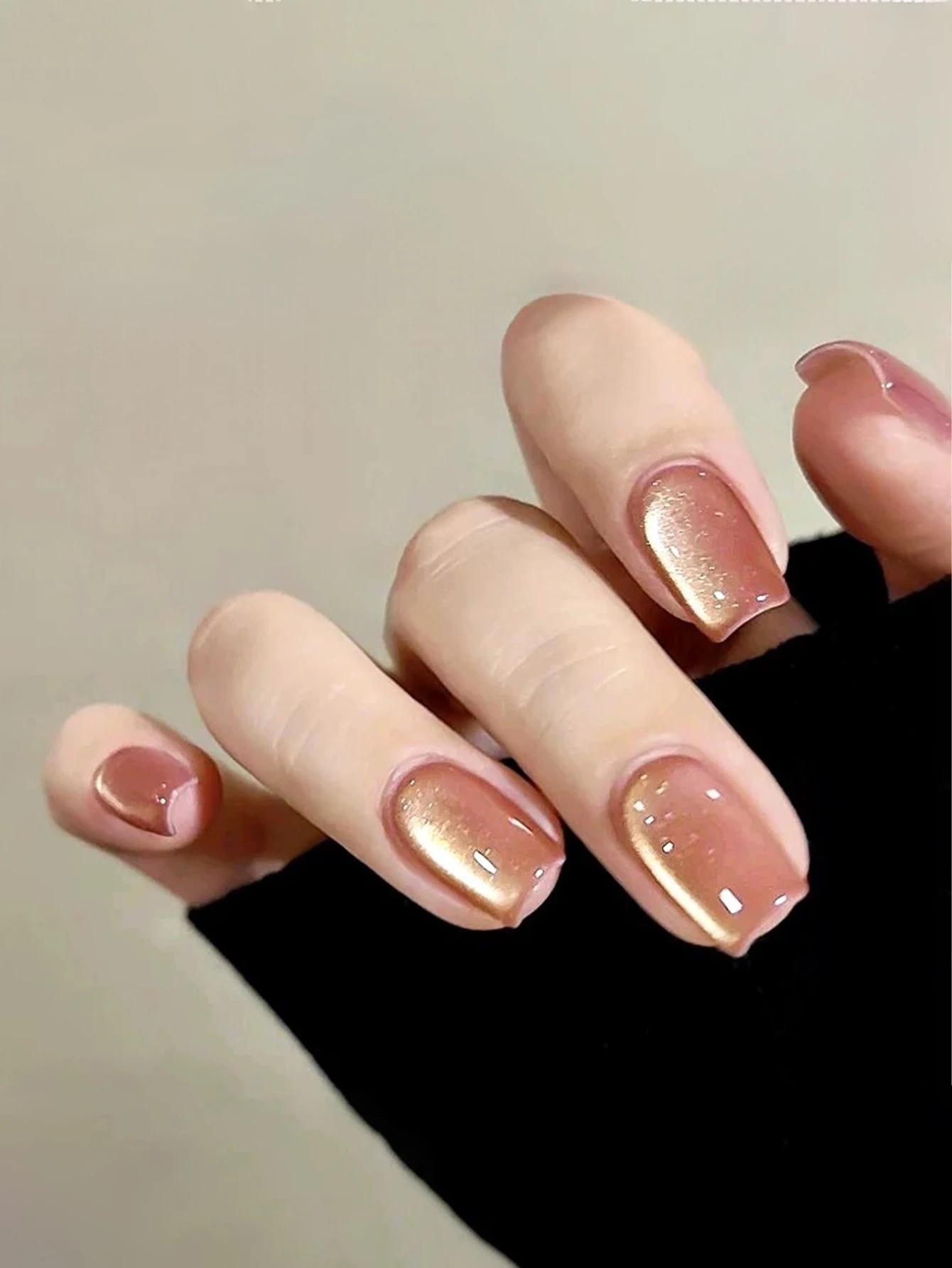 ยาทาเล็บเจลแม่เหล็กสีชมพู 10 มล. 1 ชิ้น ขายดี ลายเล็บฤดูใบไม้ร่วง สีพีชโกลด์ ประกายมุก แคทอาย  สำหรับทำเล็บ