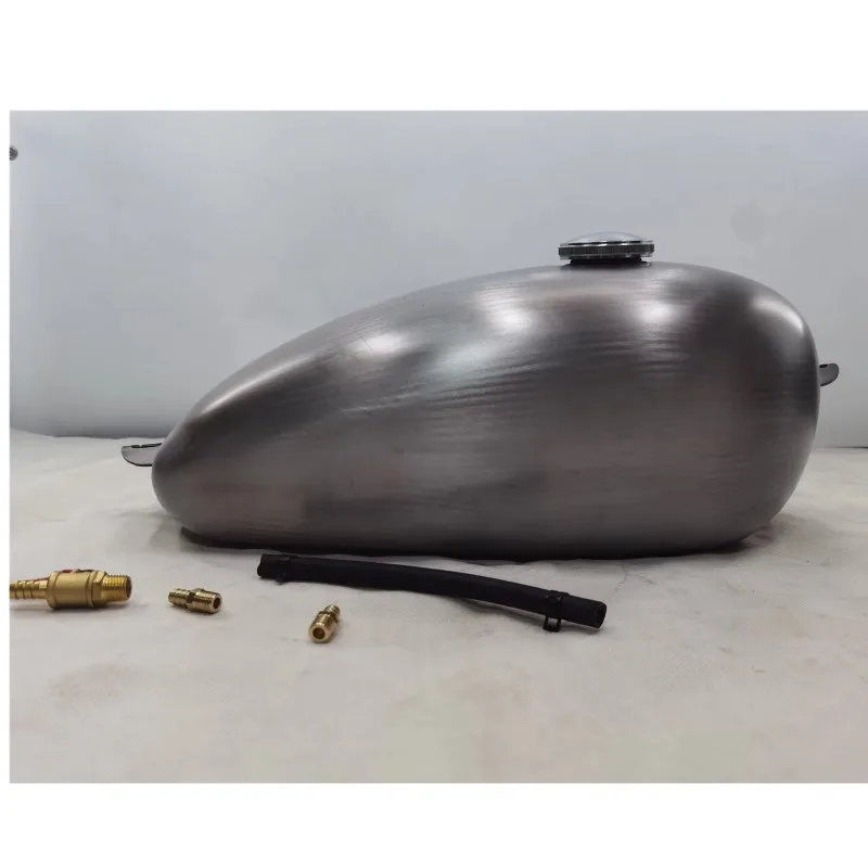 Silvery Motorc ycle Petrol Ga s Fuel Tank Universal Fit For All Models DIY Painted