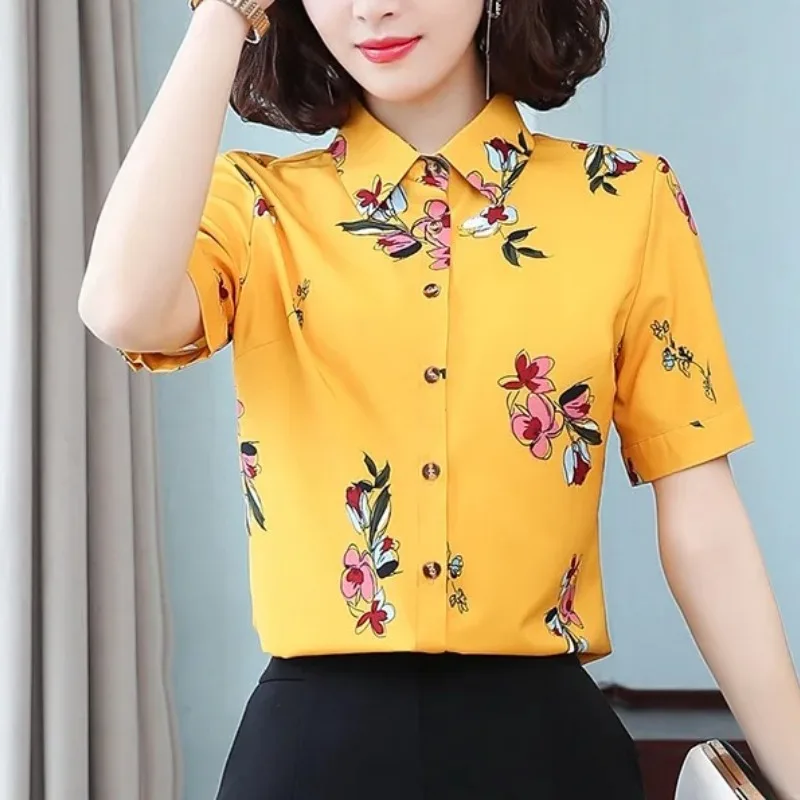 Letni skręcany kołnierzyk zapinany na guziki kwiatowy kardigan z nadrukiem odzież damska koszula z krótkim rękawem płaszcze moda codzienna ozdobne topy