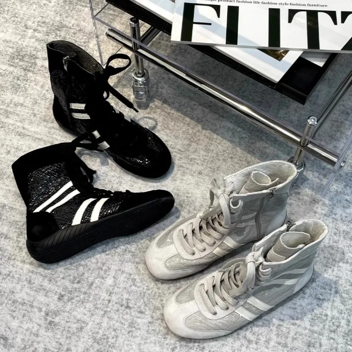 

Высокие немецкие тренировочные кроссовки для женщин, новинка 2025 года, спортивные боксерские короткие ботинки для увеличения внутренней высоты 6 см