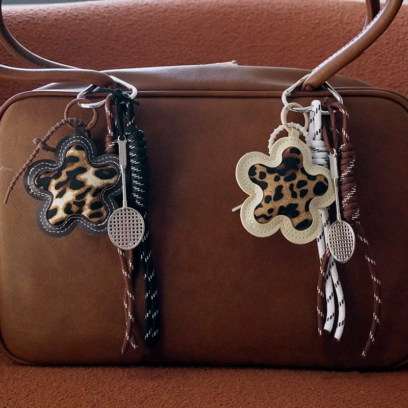Cute Leopard Print Leather Keychains For Women Y2k Bag Badminton Racket Pendant Couple Car Key Chains Gift Accessories