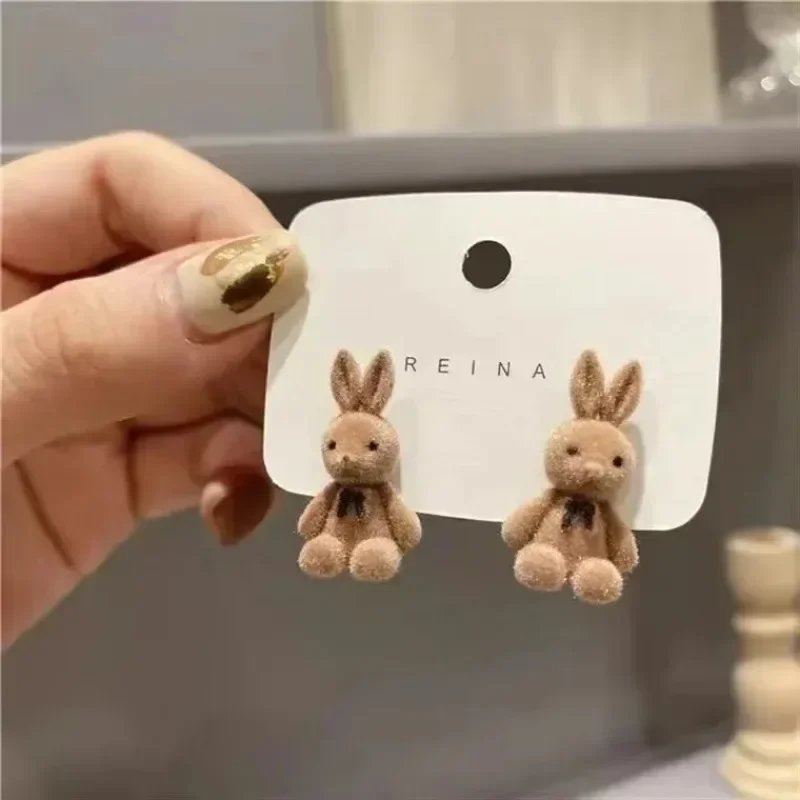 New Fashion Designe Cute Flocking Plush Rabbit Stud Earrings for Women Vintage Brown Animal Bear Earring Punk Jewelry Girls Gift