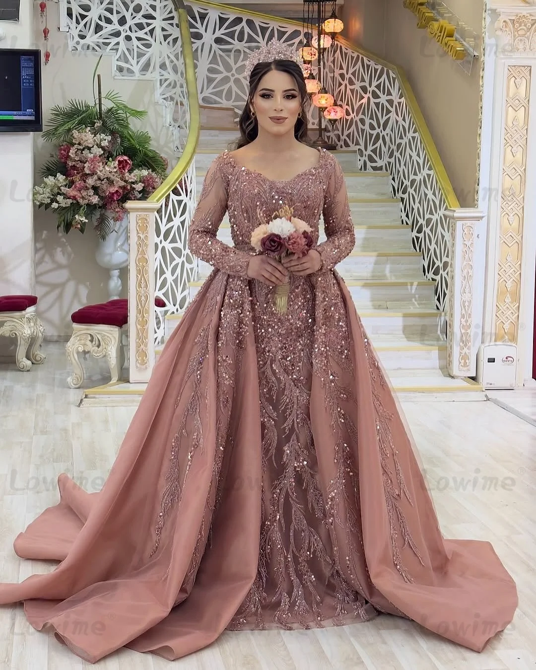 2025 Vestido de fiesta de desfile rosa Vestidos largos de fiesta personalizados con falda desmontable Vestidos de noche árabes de sirena con cuentas y lentejuelas