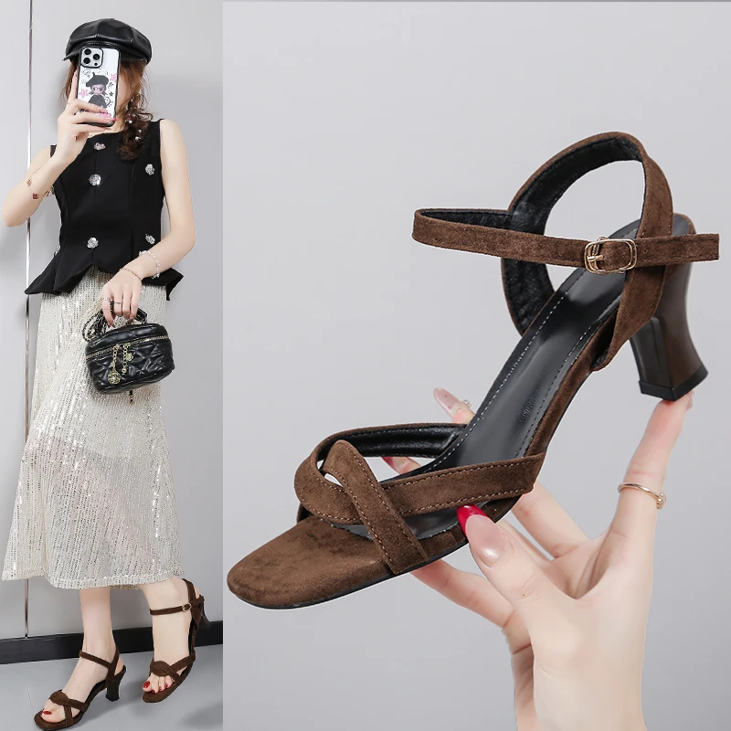 2026 High-quality Coffee-colored Narrow-band Designed Slim-fitting Sandals, Large-sized Summer Fashionable Open-toe High Heels