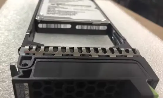 

For CA07670-E705 1.2T 10K 2.5 SAS 12GB DX100 S3 storage hard drive