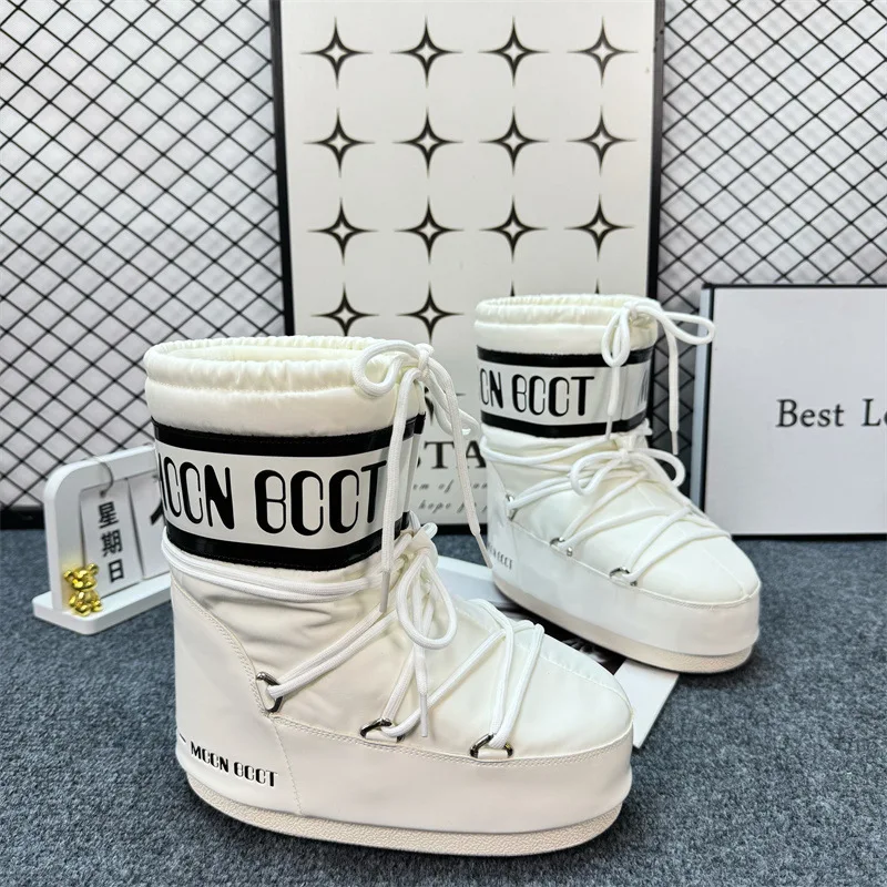 Bottes de neige imperméables en forme de lune pour femmes, chaussures tubulaires mi-hautes en coton, antidérapantes, chaudes, de ski, semelle extérieure en caoutchouc plus petite que l'habitude