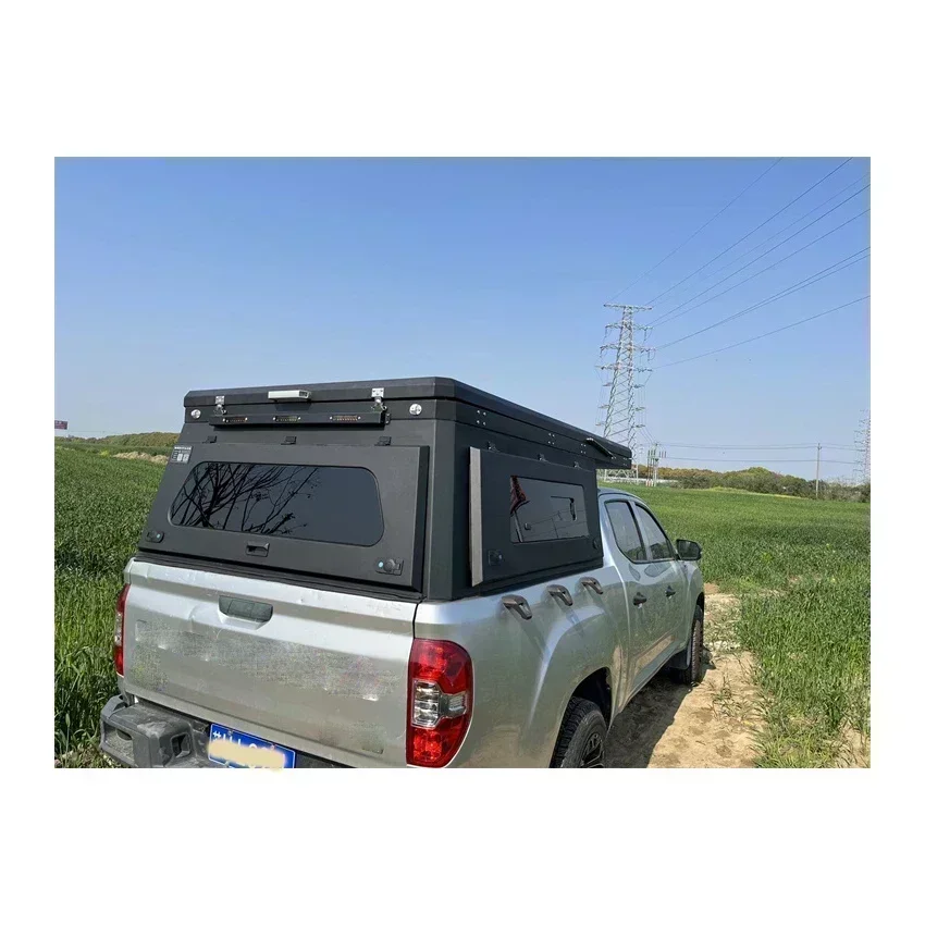 OEM Outdoor 1-3 Person Waterproof 4x4 Off-road Travelling Foldable Car Truck Camping Soft Shell Roof Top Tent