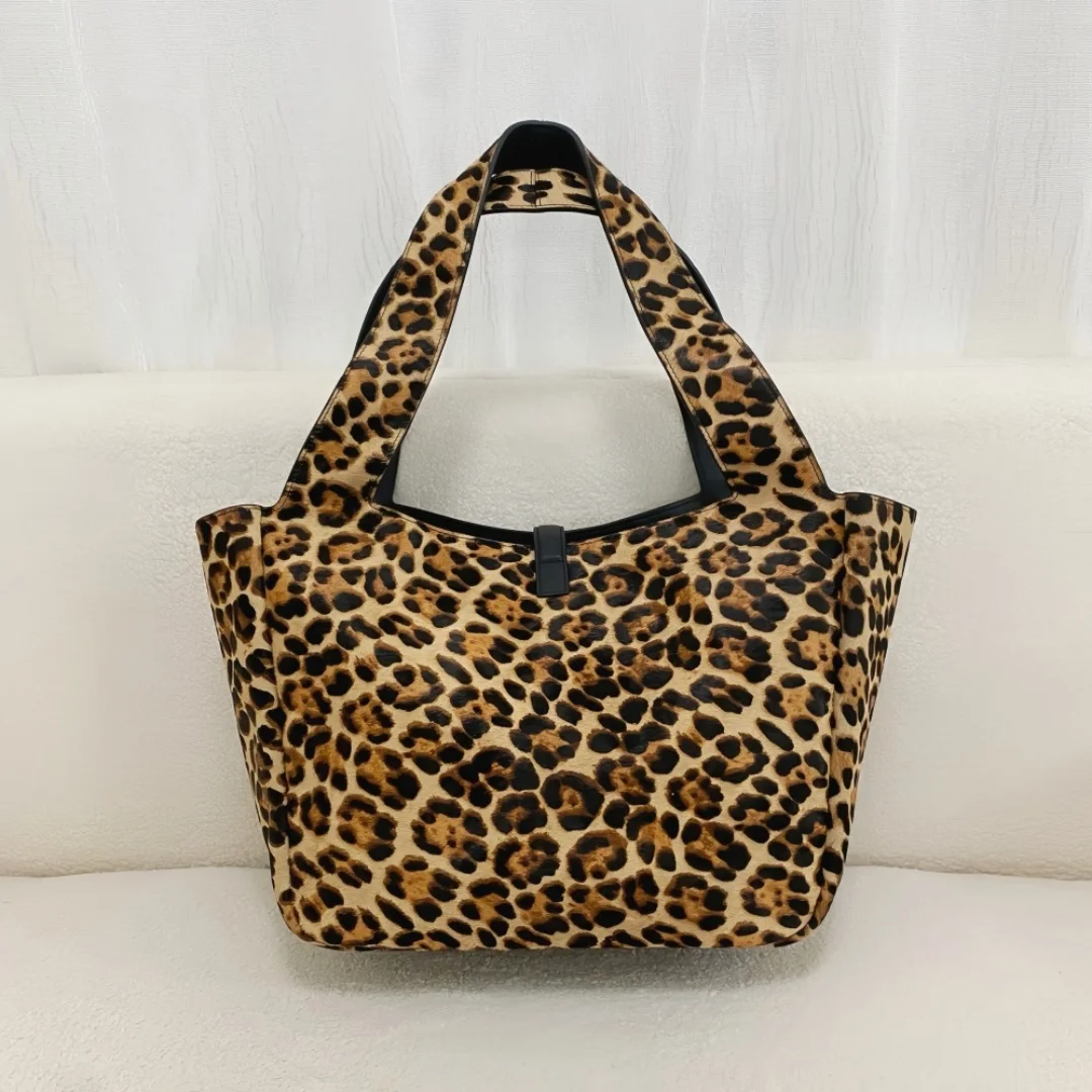 Leopard Print Horsehair Horizontal Tote Bag 2024 New Handheld Shoulder Bag Commuting Large Capacity