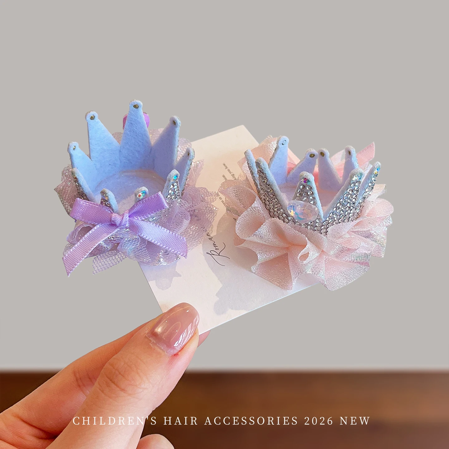 2026 Neue Strass-Prinzessinnen-Kronen-Haarspangen mit schillernder Tüllschleife, schonende Haarclips für Baby-Mädchen und Kleinkinder zur Geburtstagsfeier – Detail 3