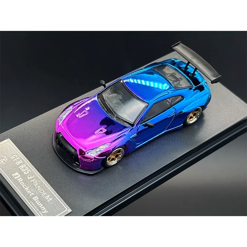 

FUJI 1:64 Pandem GTR R35 Chrome Diecast Diorama Car Model Collection Miniature Toy