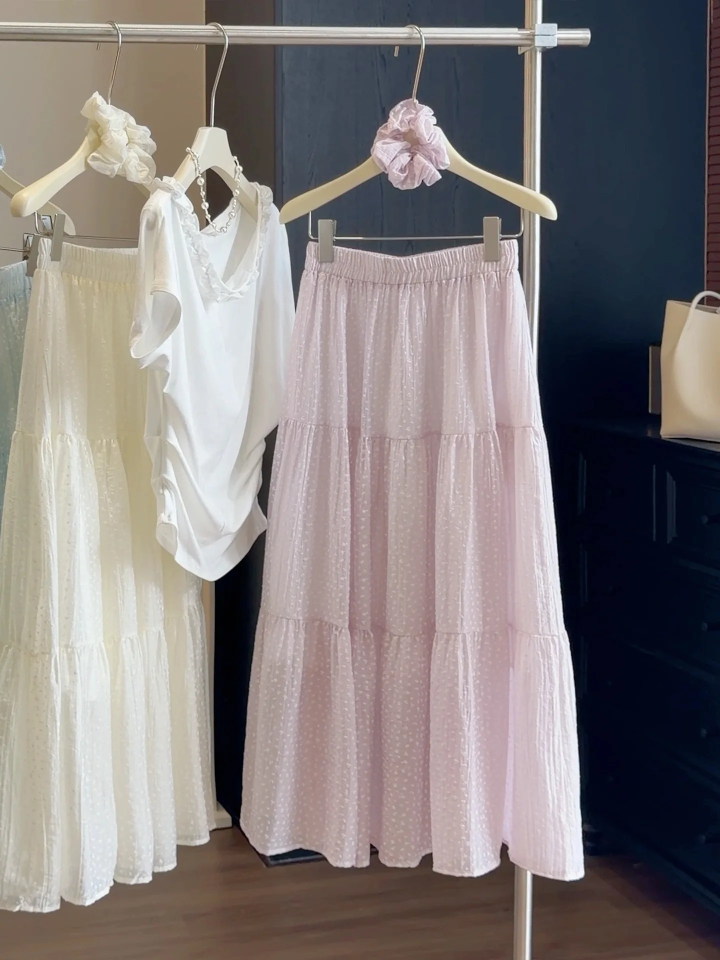 

Women's Pastel Purple Floral Tiered Cake Midi Skirt Elastic Waist Snowflake Dot Ruffle Layered Maxi Skirt Elegant Summer Outfits