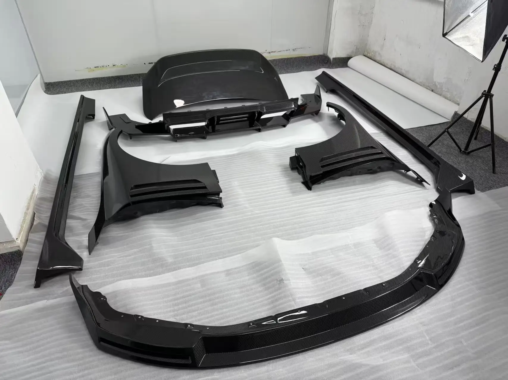 Dry Carbon Fiber V Style Front Lip Rear Diffuser Side Skirt Side Fender Trunk For M2 G87 Dry Carbon Fiber Kit Perfect Fitment