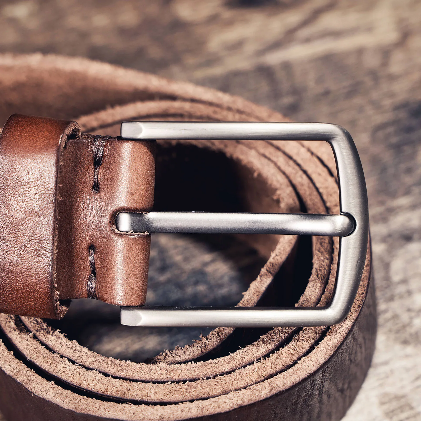 Retro Casual Echtleder Herren-Gürtel mit Dornschließe und Geschenkbox, Studentengürtel, Einfacher Klassischer Gürtel – Detail 13