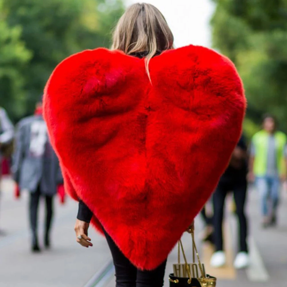 Elegante 3D Red Love mantello a forma di cuore pelliccia di volpe sintetica spessa calda celebrità donne lungo peloso cappotto Shaggy giacca