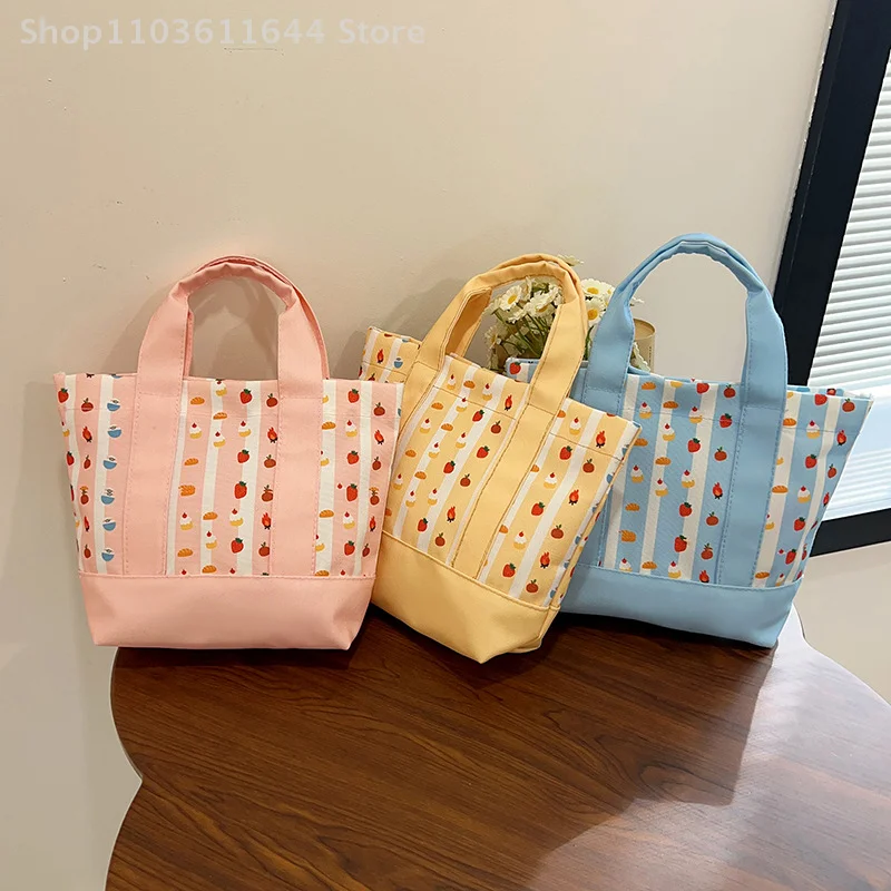

Sweet Cute Strawberry Cake Lunch Bag Portable Large Capacity Storage Bags Canvas Handbag Commuter Bag Mommy Bags Organizer Gifts