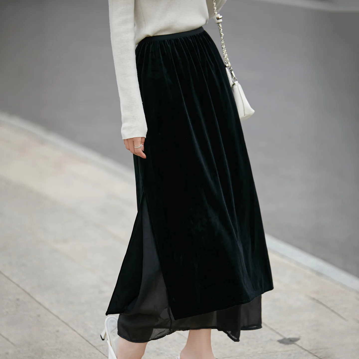 Otoño e Invierno nueva falda negra bolso de Costura de malla femenina falda larga dividida en la cadera