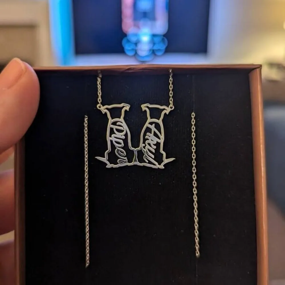 

Custom Cute Dog Cat Necklaces Pendant Name Stainless Steel Circle Chain Personalized Pet Jewelry Customized Necklaces For Mom