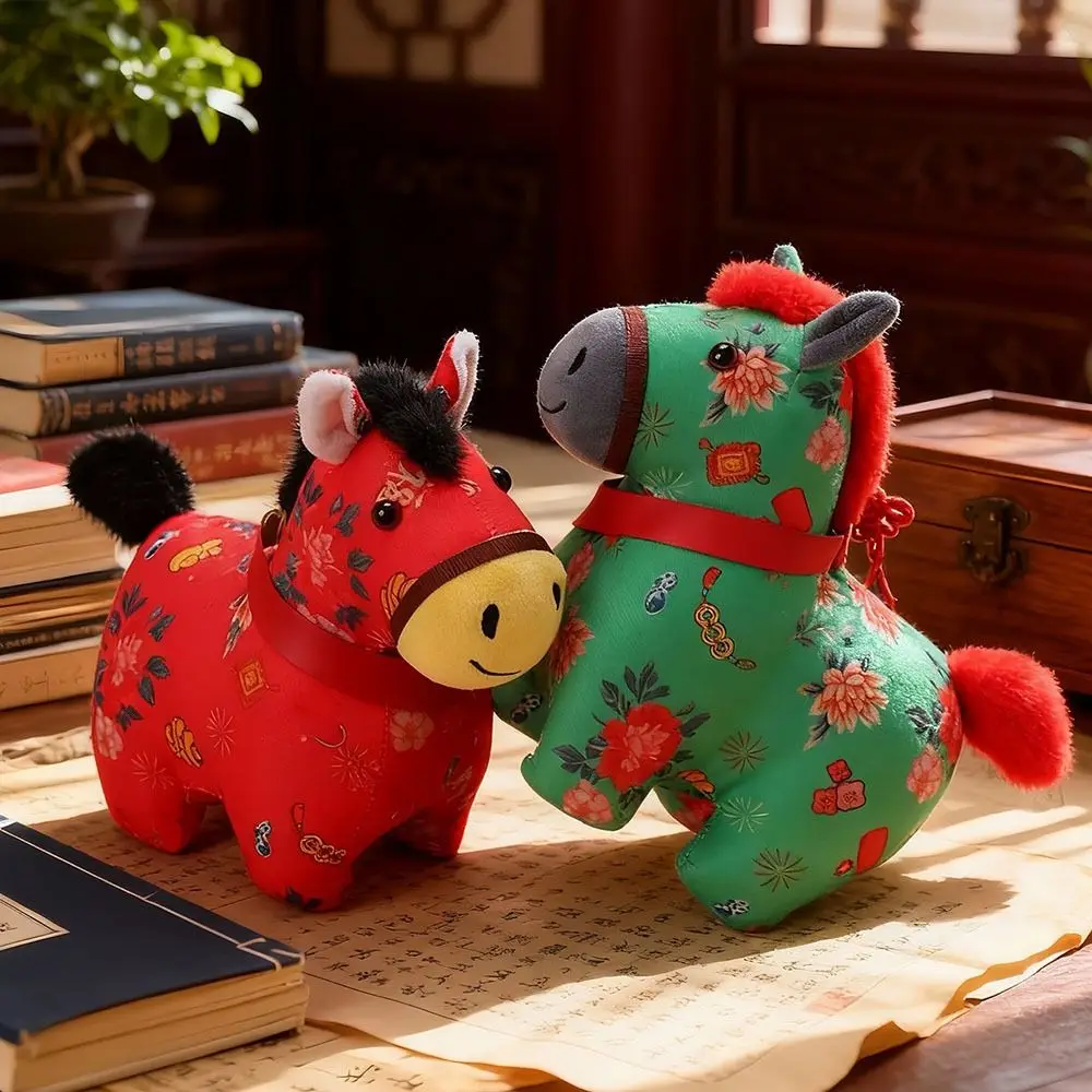 Zabawny Maskotka Koń 2026 Pluszowa Lalka Koń Kolorowa Maskotka Roku Koń Pluszowa Ozdoba do Torby Noworoczna Dekoracja