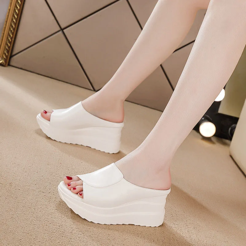 

XMWRLW 2026 Summer Women Platform Slippers Casual Shoes High Heels Female Wedges Shoes Rubber Sole Women Platform Shoe Slipper