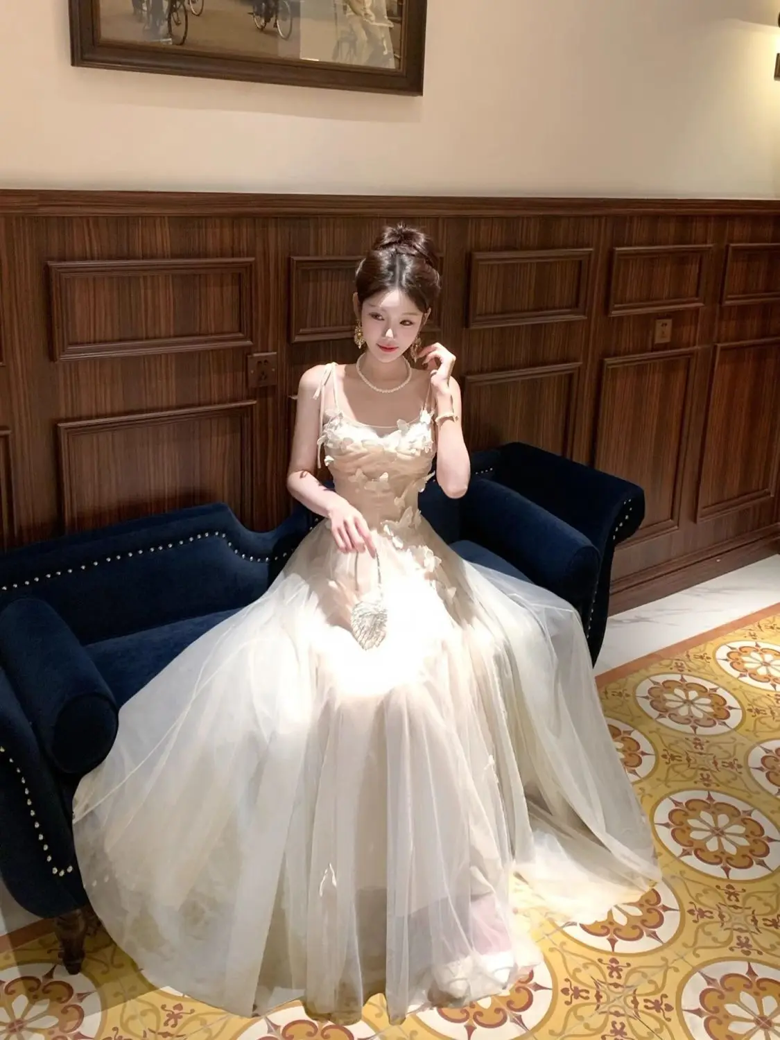

Elegant Women's Evening Dress 18th Birthday Ball Gown Wedding Dress Long Sleeveless Korean Style Midi Skirt