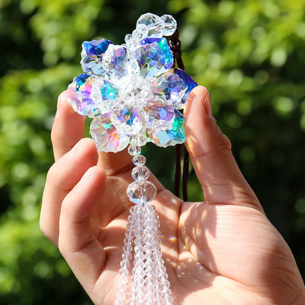 Exquisite Car Ornament Maple Leaf Crystal Rainbow Maker Prism Sun Catcher Colorful DIY Yard Craft Home Decor