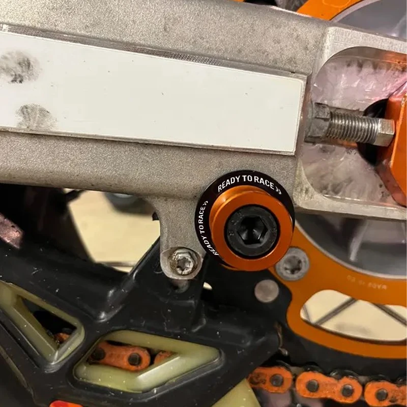 ل KTM DUKE790 1290 1090 1190 1390 مغامرة duke 390 790 890 690SMC دراجة نارية الملحقات حامل المسمار Swingarm بكرة المنزلق
