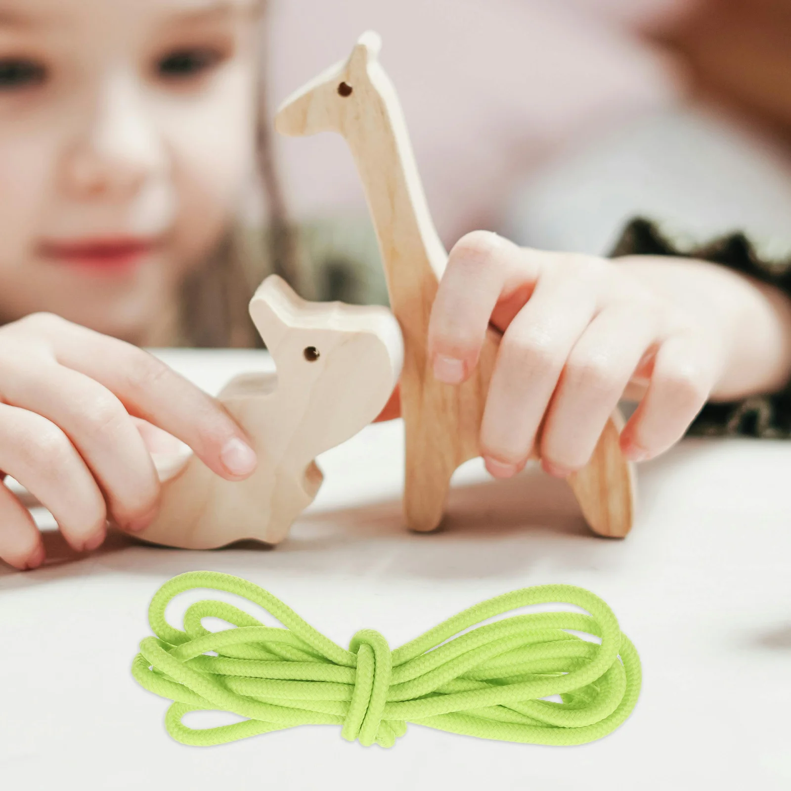 เชือกสำหรับร้อยลูกปัดเด็ก 10 ชิ้น สำหรับงานร้อยลูกปัด เสริมสร้างจินตนาการและความคล่องแคล่วในช่วงการศึกษาปฐมวัย