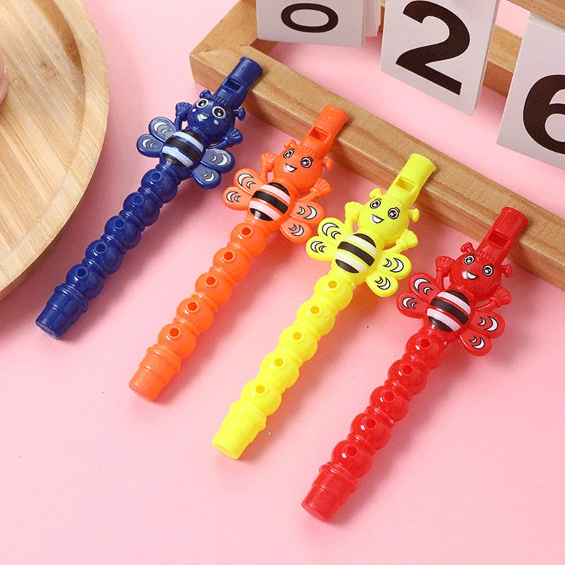 2 Stuks Cartoon Creatieve Fluit 5 Holes Mini Klarinet Mini Fluit Styling Cartoon Bijen Instrumenten Spelen Muziekspeelgoed