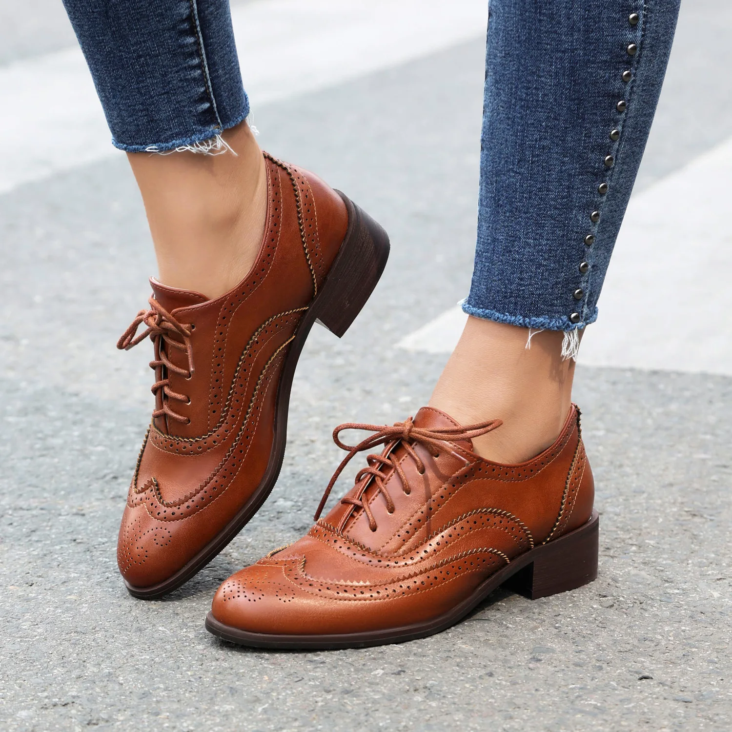 Big Size Shoes Woman Low Heels Female Footwear Oxfords Large Size Dress Retro Summer Leather Cross Lace-Up Rubber Fabric PU Cros