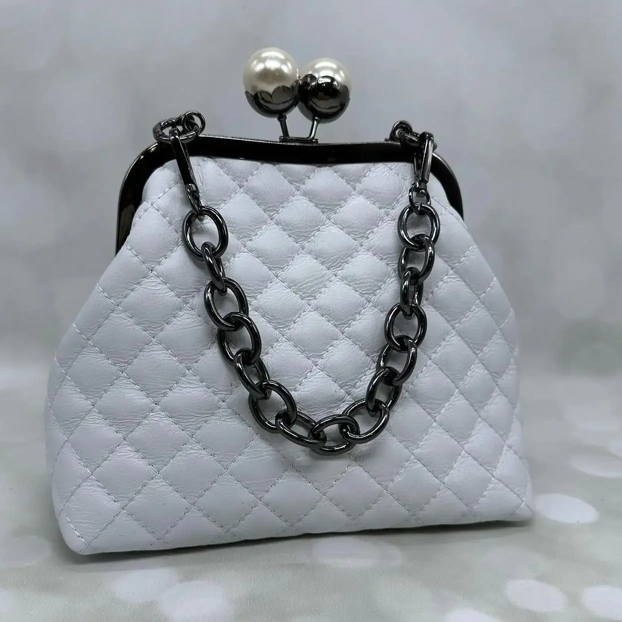 lost-in-borsa-vintage-in-pelle-naturale-bianca-sacra-kiss-lock-borsa-grande-pochette-da-sera-con-struttura-in-metallo-cintura-e-catena-21x10x18-cm