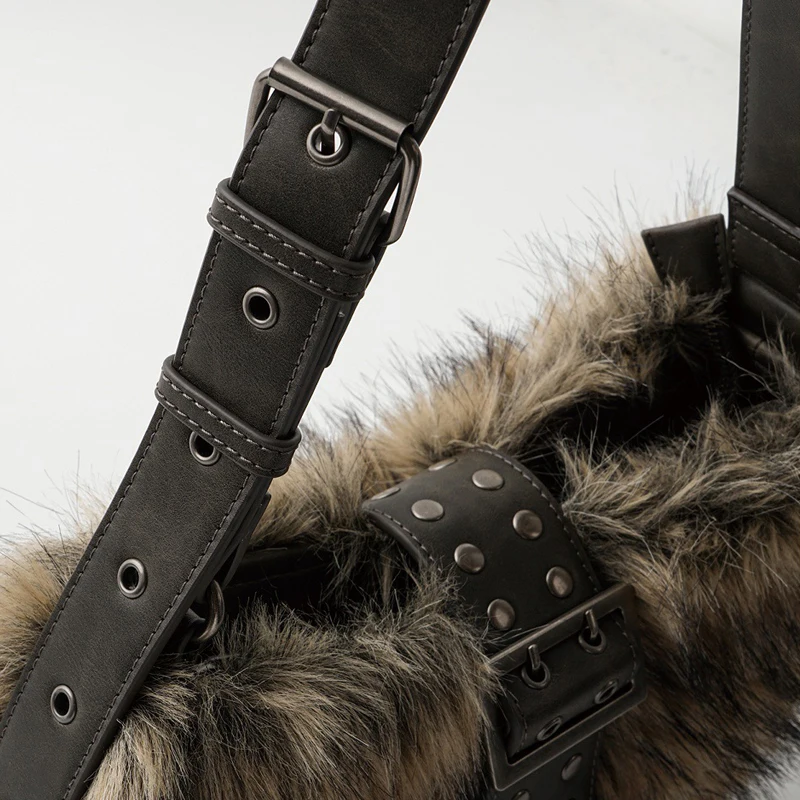 Корейские сумки из искусственного меха для женщин, роскошные дизайнерские сумки и кошельки, новинка 2026, ремень из искусственного кроличьего меха с пряжкой под мышками на плечо