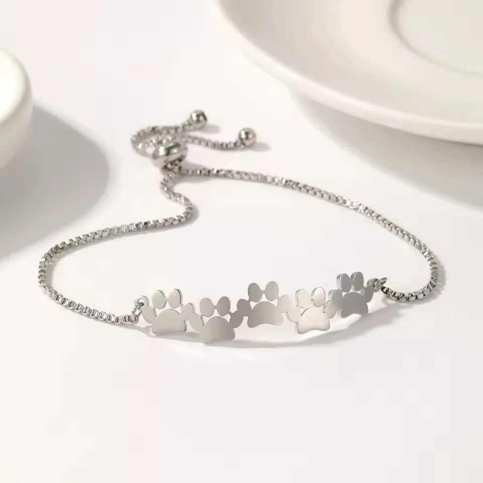 Dascusto Customized Gift For Family And Friends Stainless Steel Material Engraved Bracelet Name Bracelet Paw Print Bracelet Simp