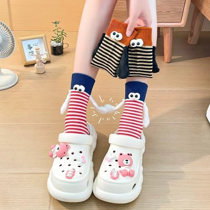 جوارب مخططة مخصصة للنساء الدوبامين الملون المغناطيسي شفط اليد في اليد زوجين أفضل صديق مركز أنبوب