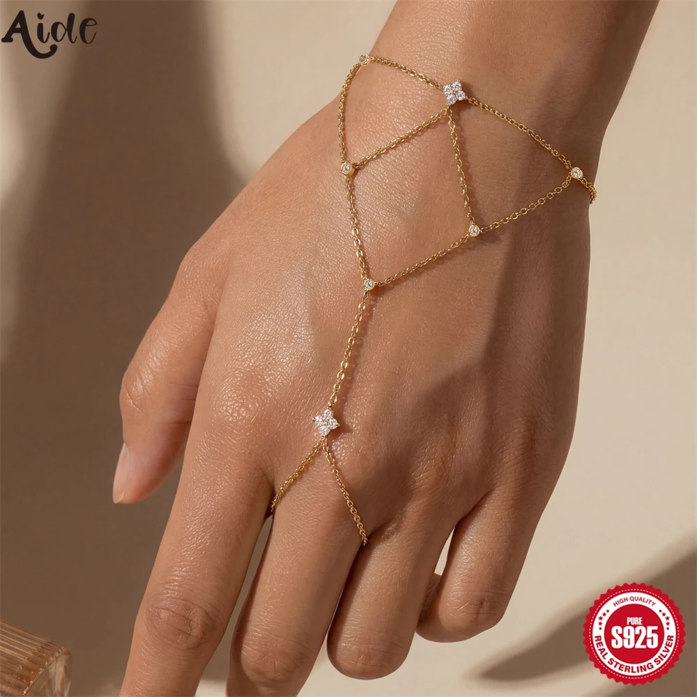 

Aide 925 Sterling Silver Elegant Floral Hand Chain Gold-Plated CZ Link Finger Ring Bracelet for Women Minimalist Elegant Jewelry