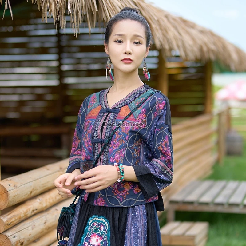 بلوزة نسائية جديدة موديل 2025 على الطراز العرقي الصيني مطرزة بنصف كم قصير تانغ معطف بتصميم كلاسيكي فضفاض غير رسمي t1 #3