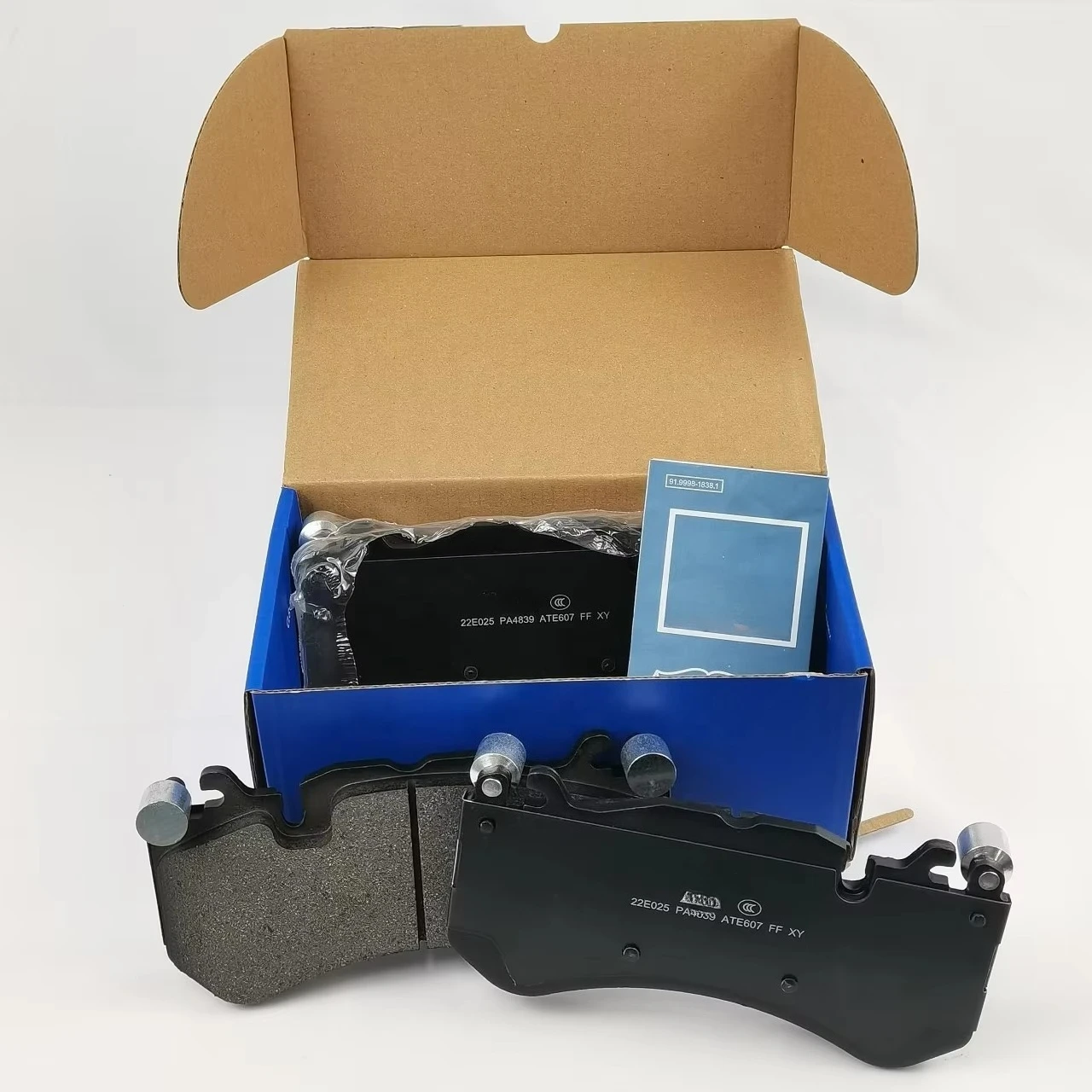 High Quality 0074205920 Front Brake Pad For Mercedes Benz W221 S600 W218 AMG W204 For ATE Brake Pad view 4