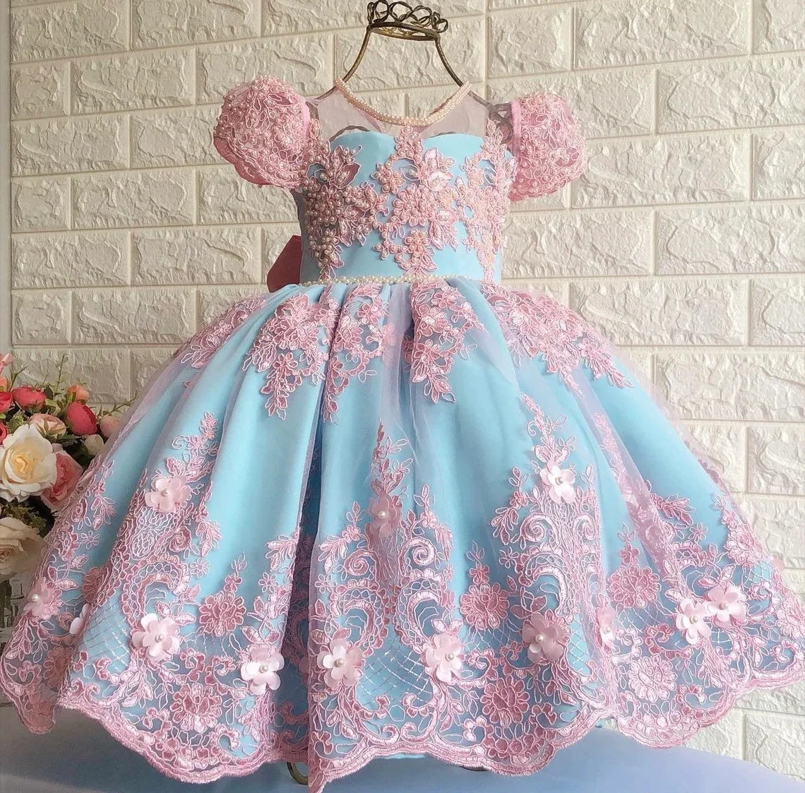 Prinzessin Blumen mädchen Kleider Luxus O-Ausschnitt appliziert rosa Spitze mit Bogen Perlen Perlen Geburtstag Ballkleider Kinder Hochzeits kleid