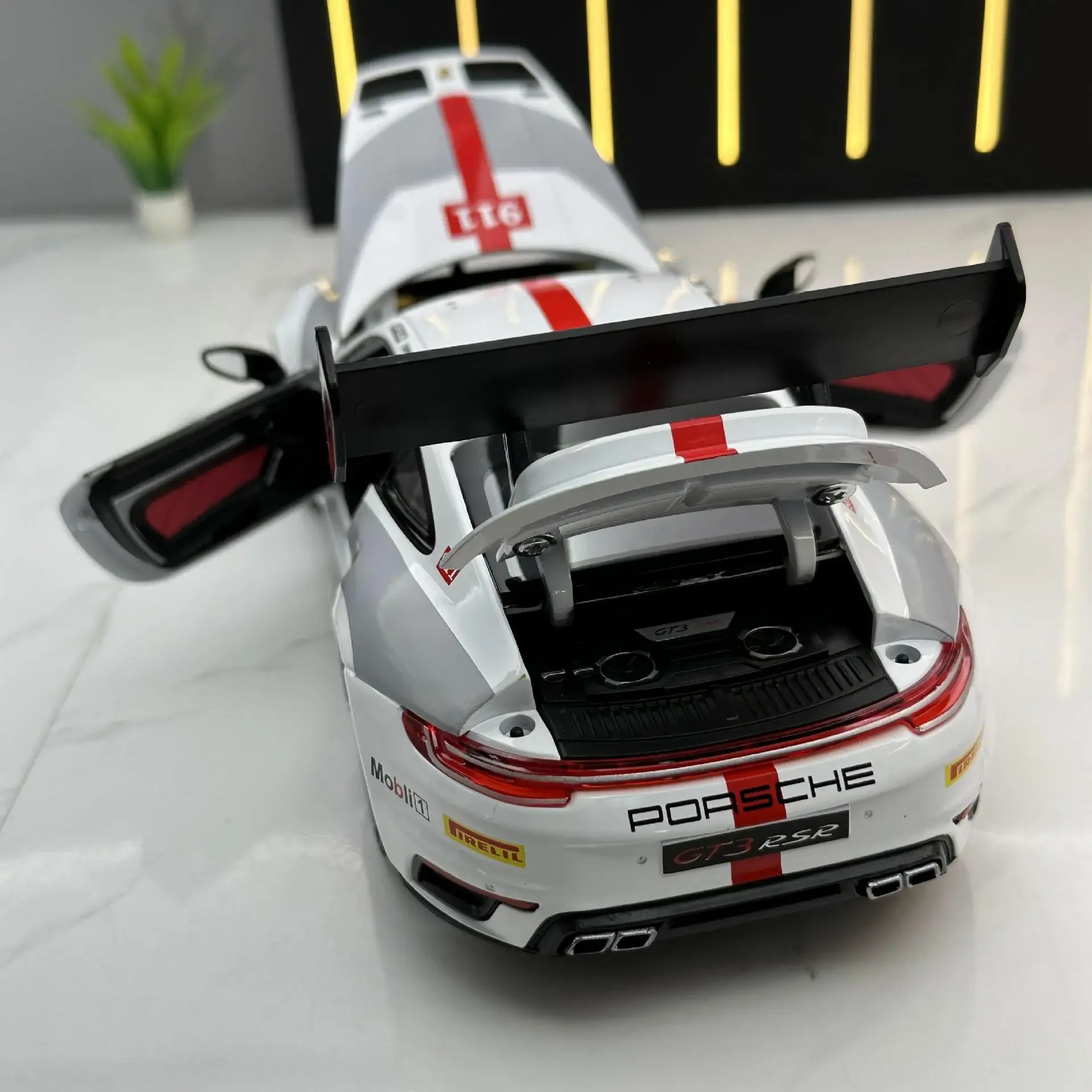 1:24 Porsche 911 GT3 RSR Cars Toys Alloy Diecast Toy Vehicles Metal Car Model Sound Light Pull Back Toy for Kids Gift A416