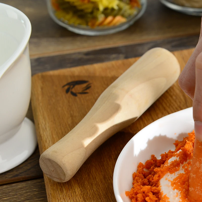 Plain White Embossed Porcelain Grinder with Sticker, Ceramic Mortar and Pestle for Fruit Vegetable Spice, Salad Food