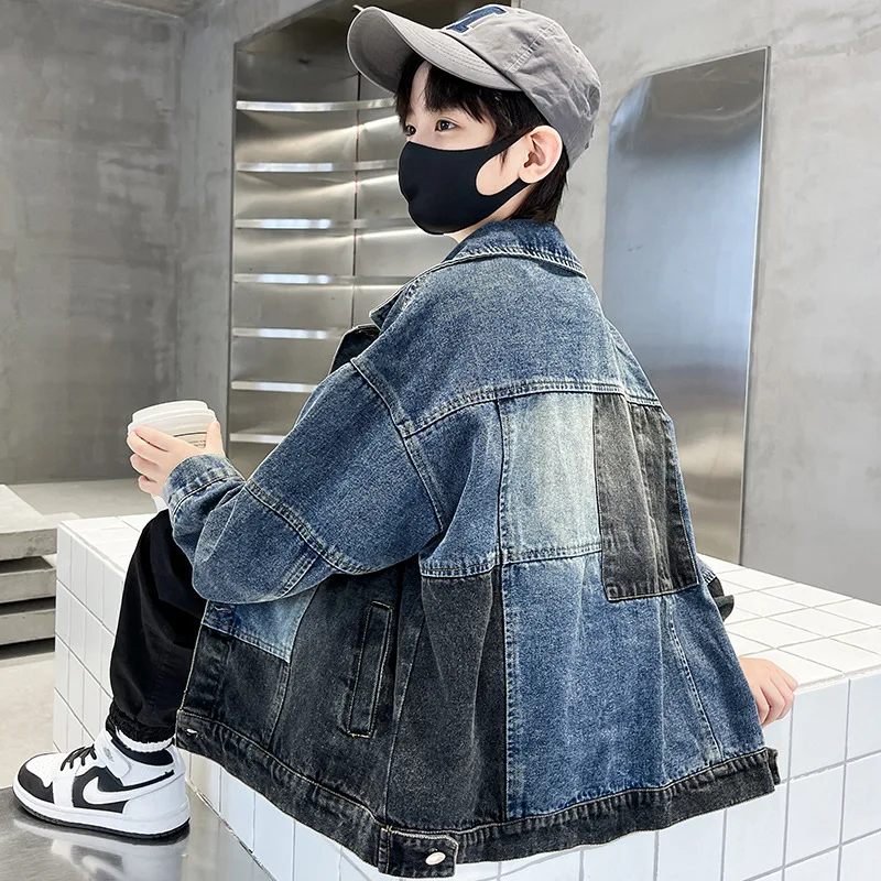 Children's clothing, boys' spliced denim jacket, autumn new item, Zhongda children's spring and autumn casual stylish contrastin