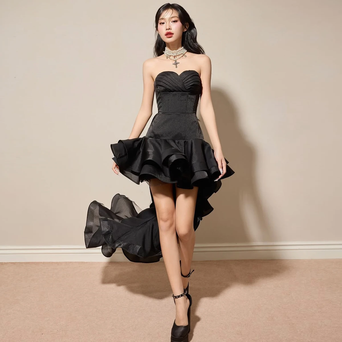 Cute Little Black Mini Dress 2025 Formal Party Dresses with Detachable Train Sweetheart Ruffled Short Prom Formal Dress Custom