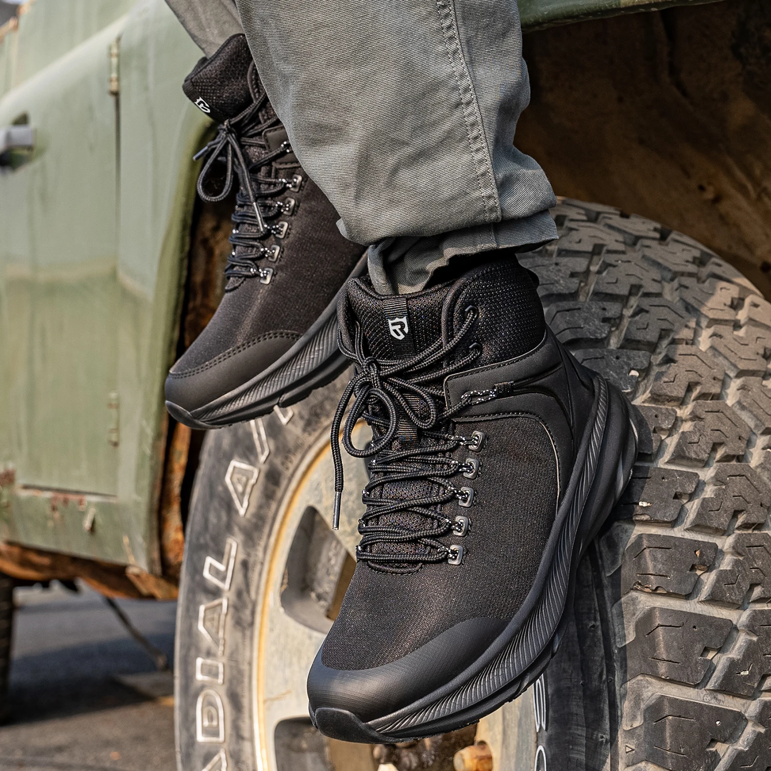 

Men's sports boots, outdoor leisure sports running shoes