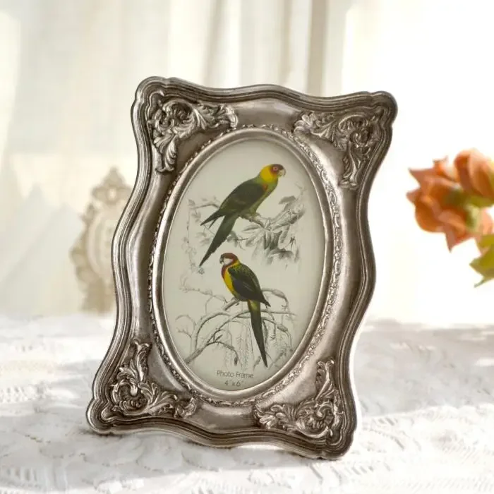 Silver Inner Oval 6-inch Retro Old Table Picture Frame European American Glass Faced Resin Wall Hanging Picture Frame